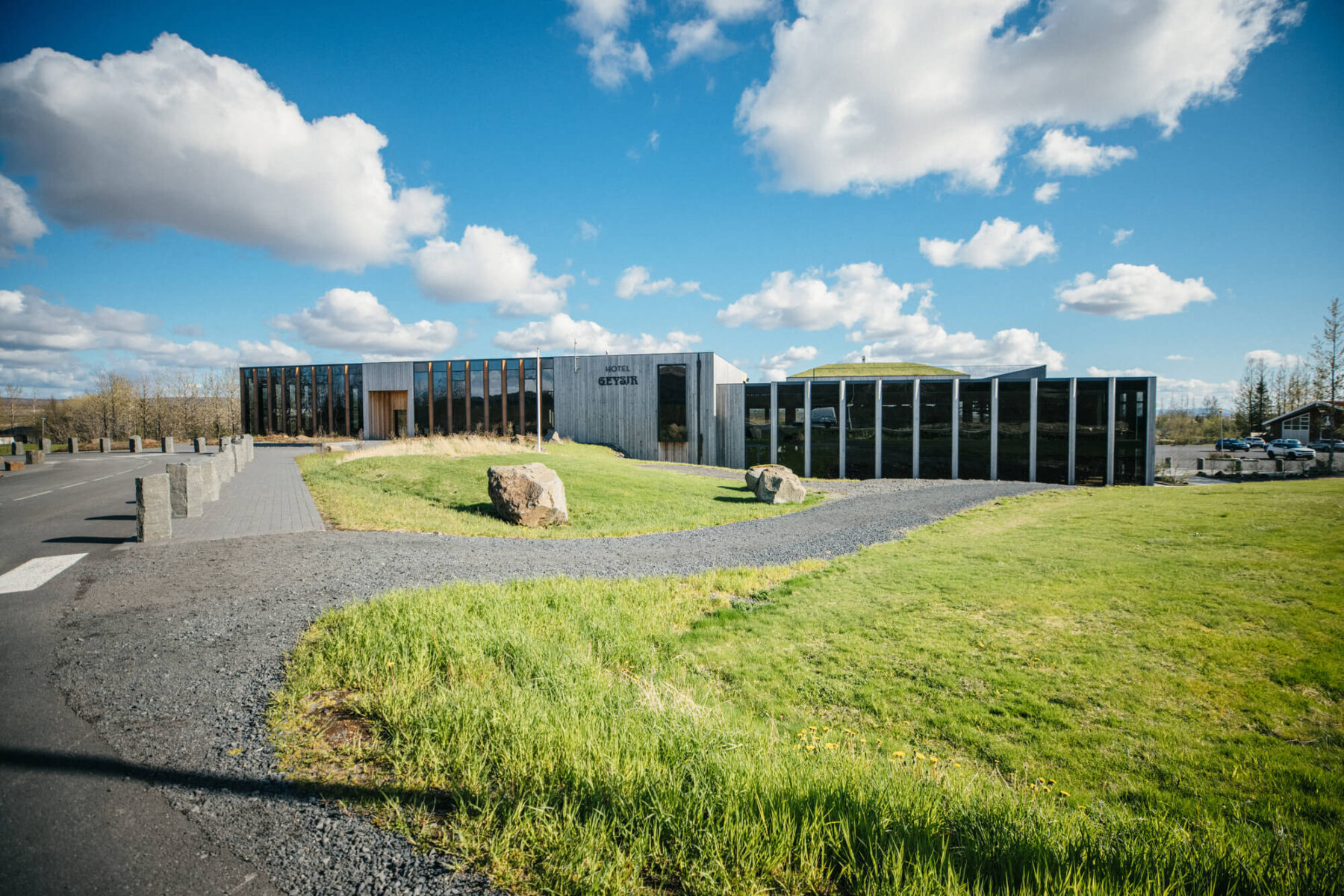 hotel_geysir_exterior_Asa_Steinars