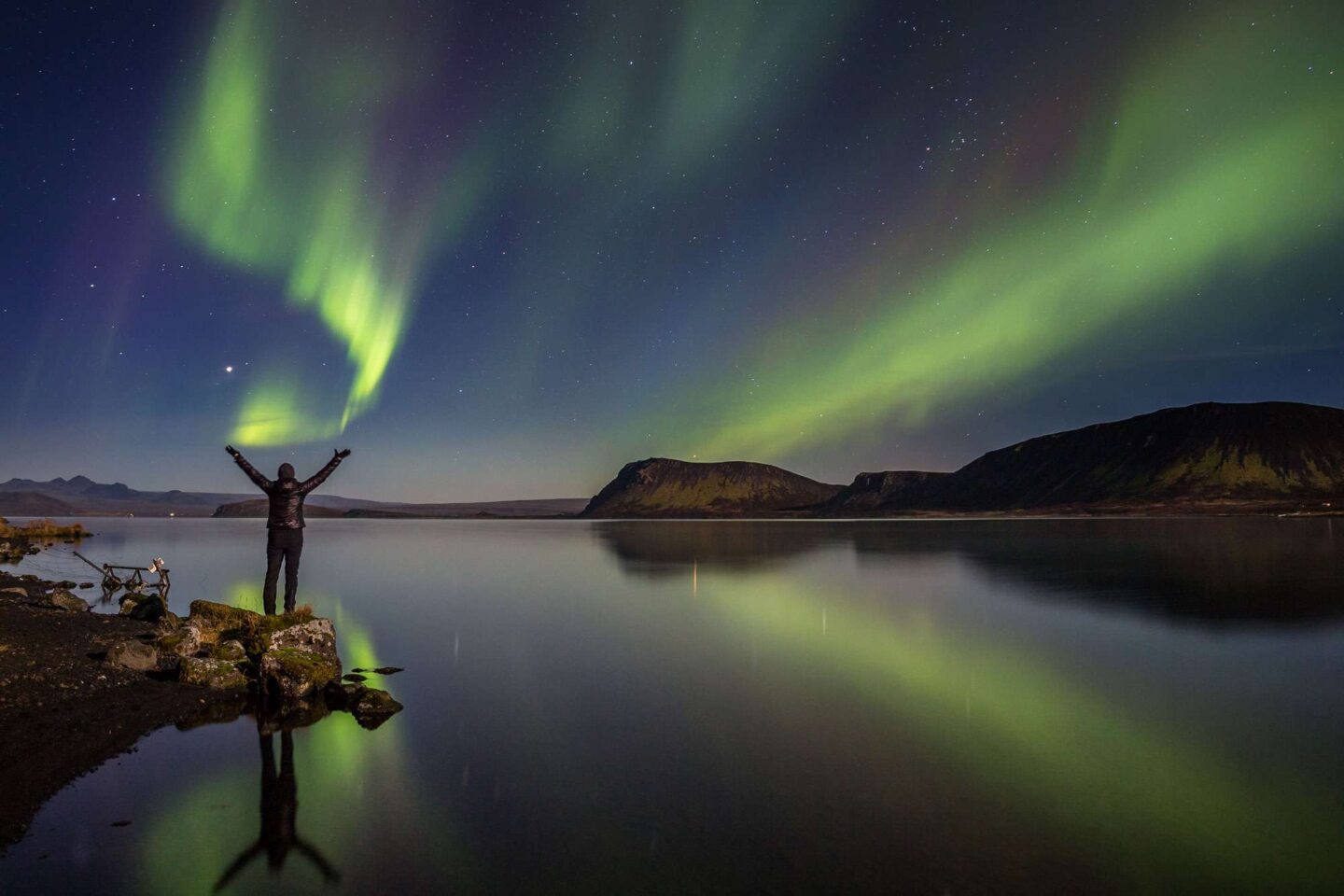 iceland south west thinvellir aurora figure rth