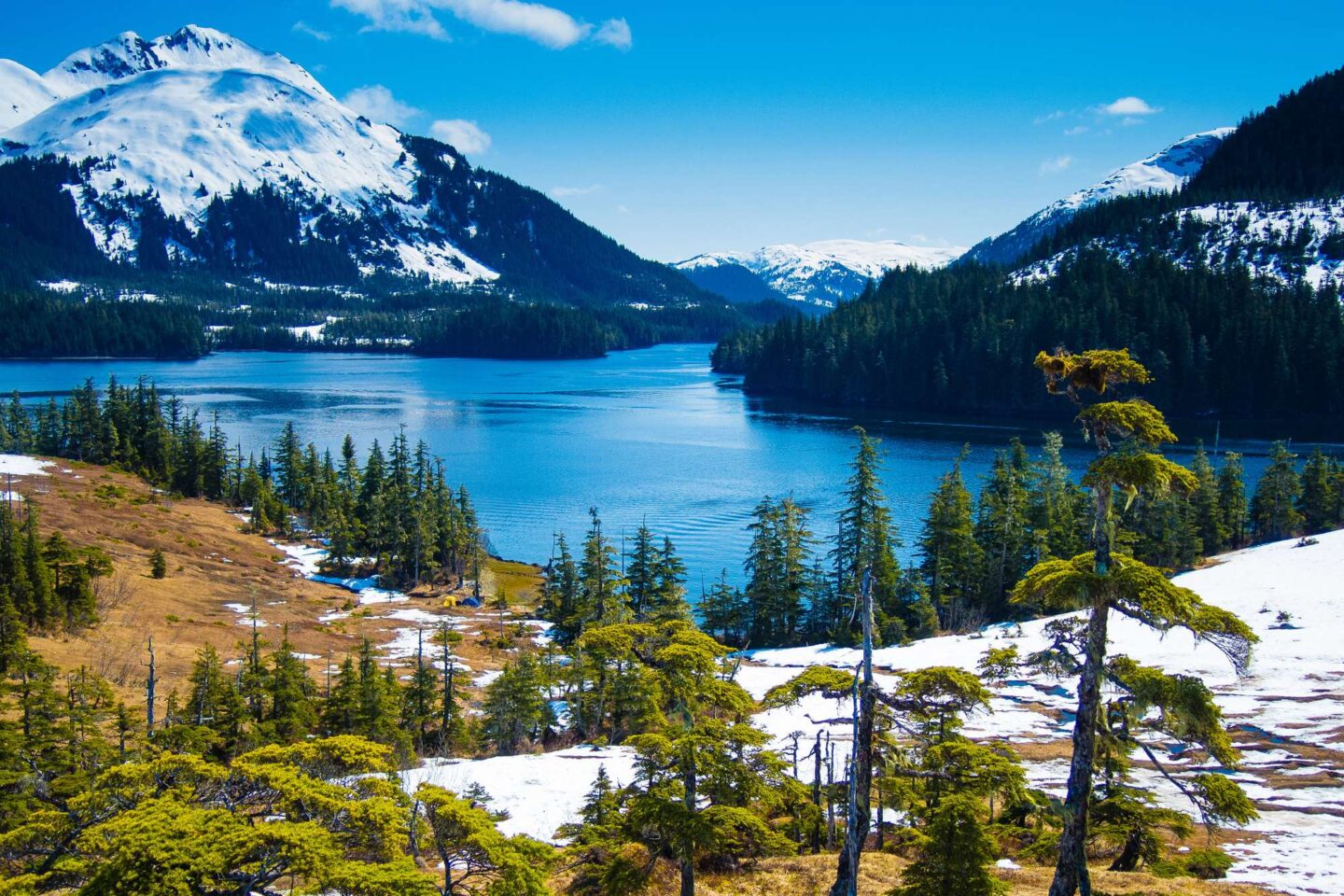 alaska view over prince william sound istk