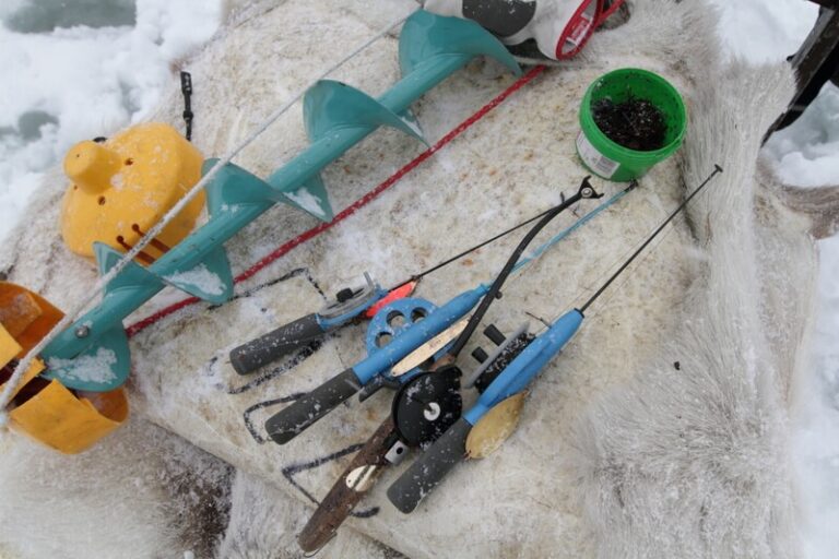 william_gray_lapland_ice_fishing