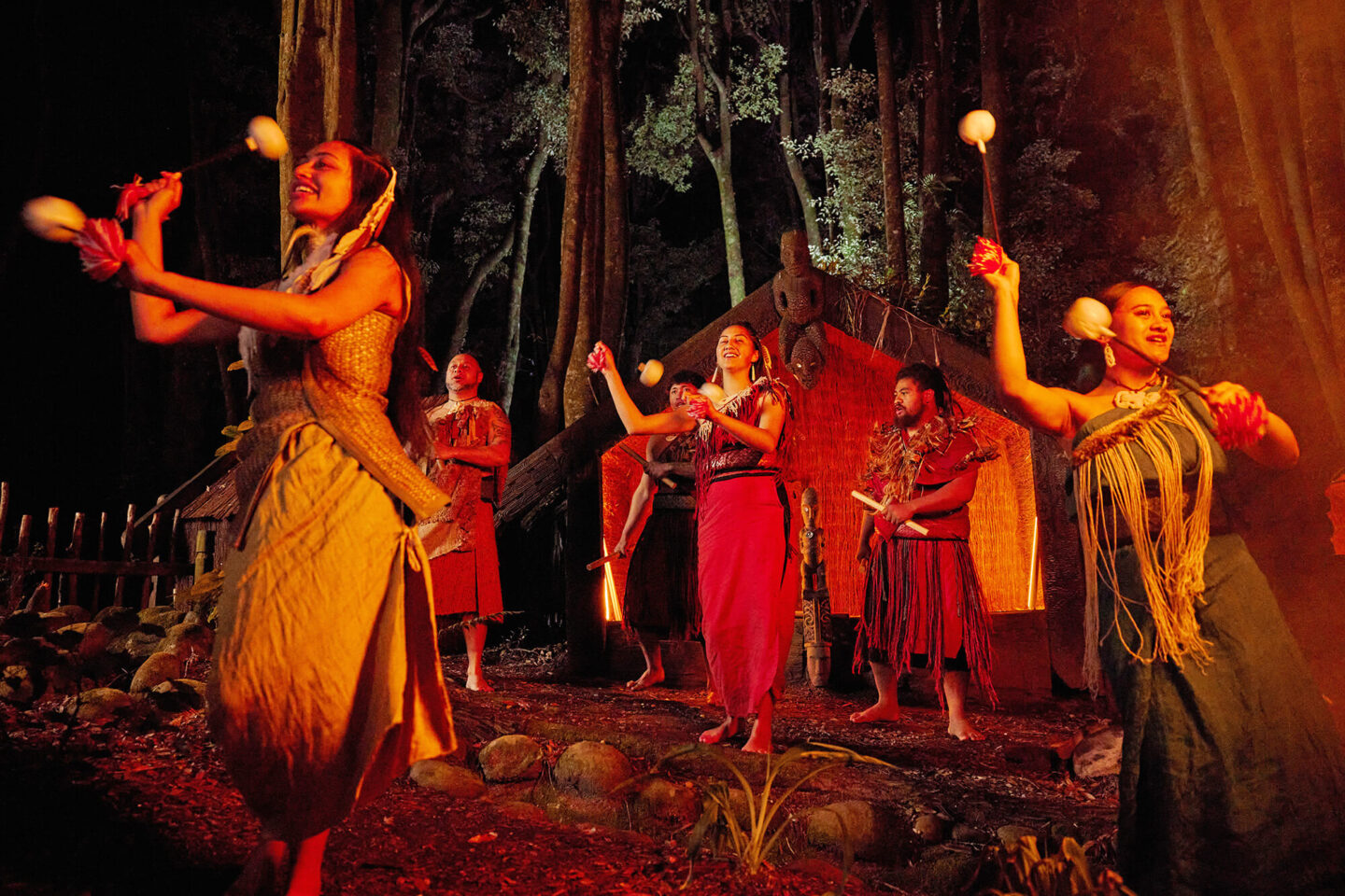 new-zealand-rotorua-maori-experience-te-pa-tu-tnz