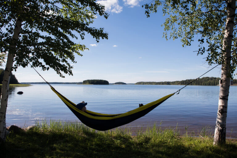 finland-lakeland-hammock-person