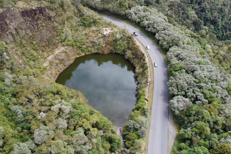 costa-rica-aerial-shot-driving-through-cerro-de-la-muerte-road-astk