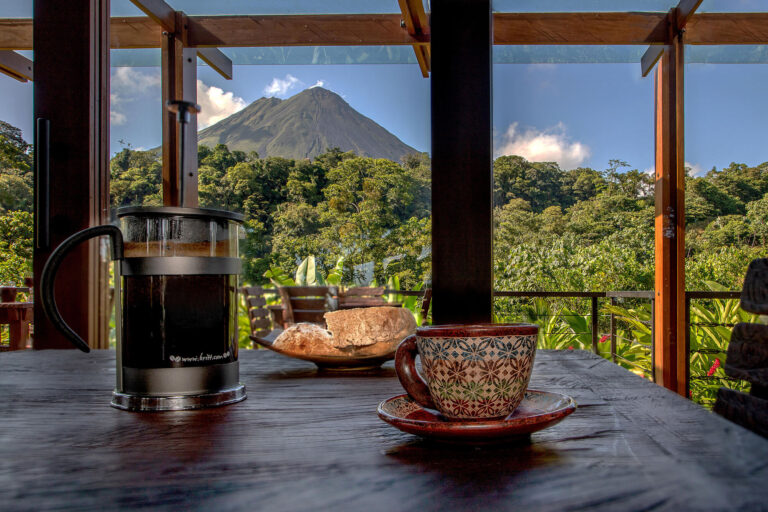 costa-rica-lodge-view-amor-arenal-canyon