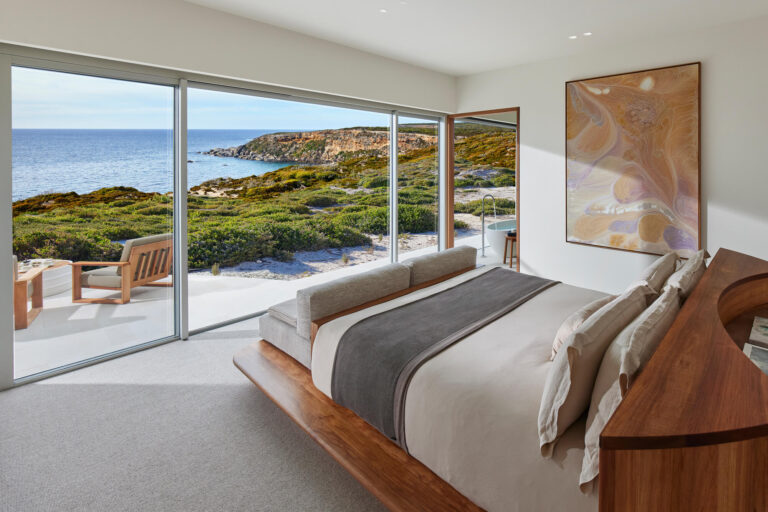 southern-ocean-lodge-ocean-pavilion-west-bedroom