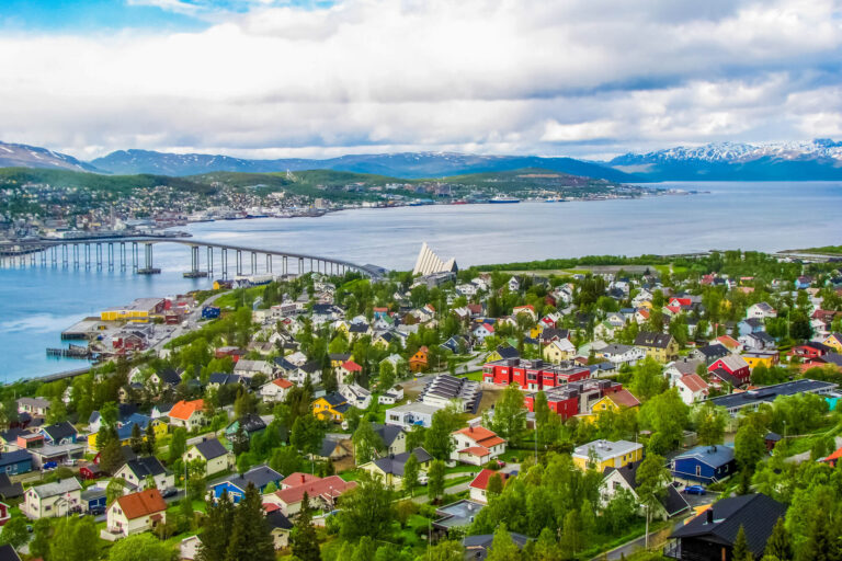 norway-tromso-view-summer-istk