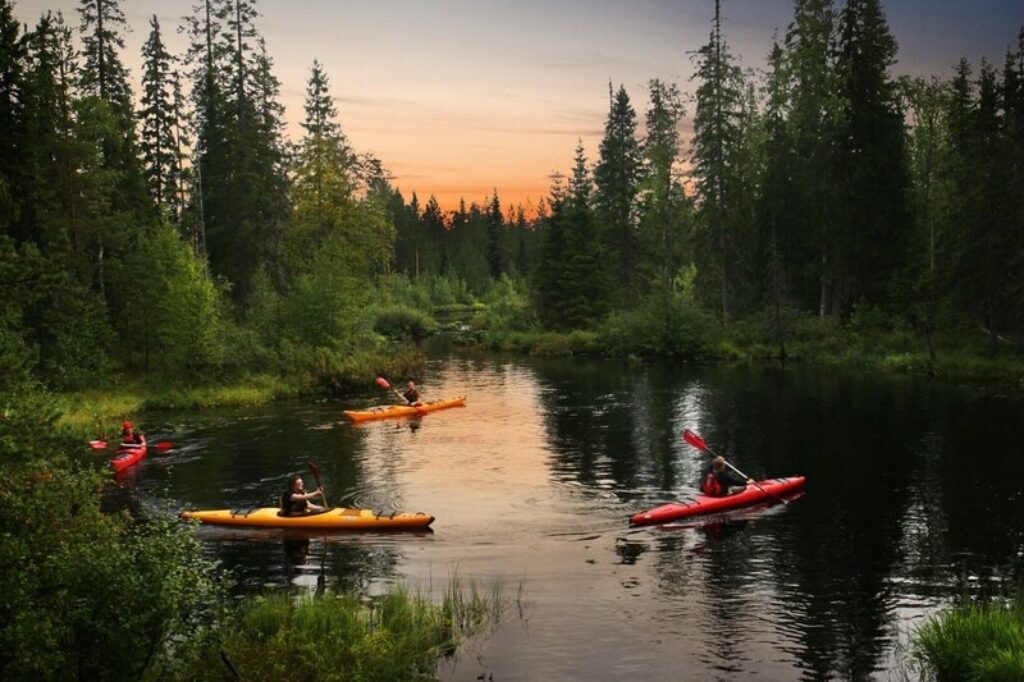 finland-kalevala-canoeing