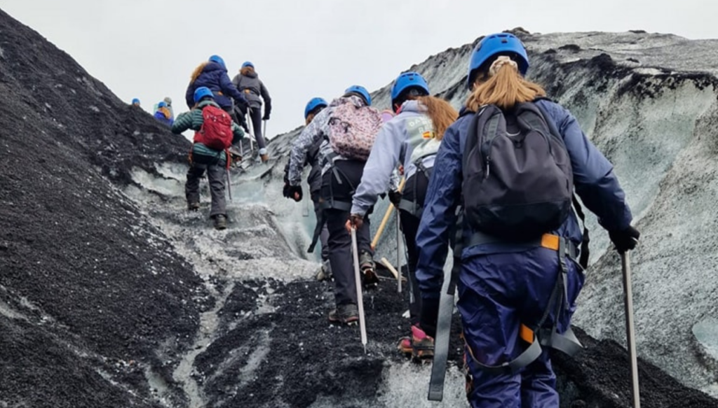 Picture of a group of people climbing a glacier in Iceland