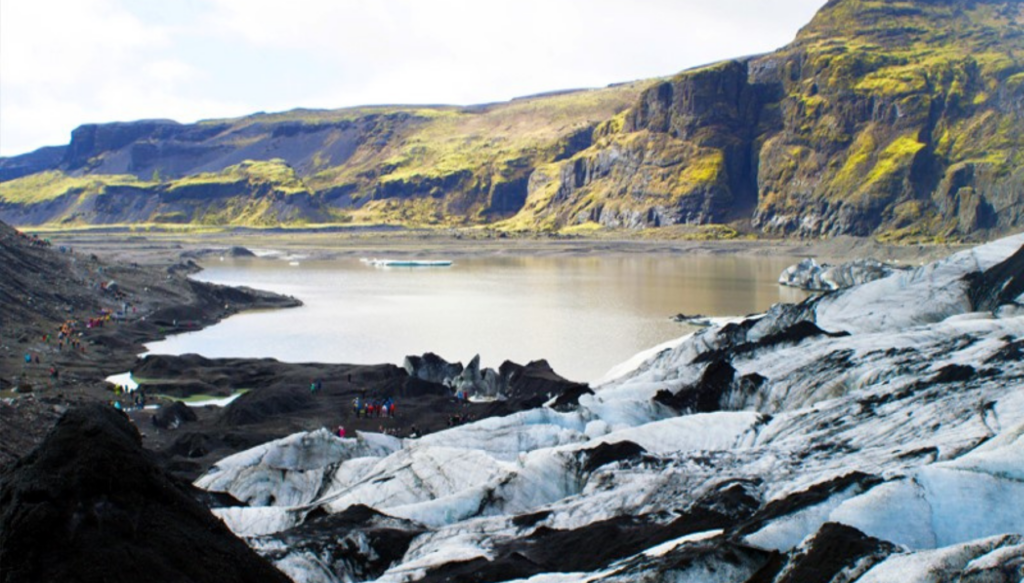 picture of sólheimajökull glacier in Iceland