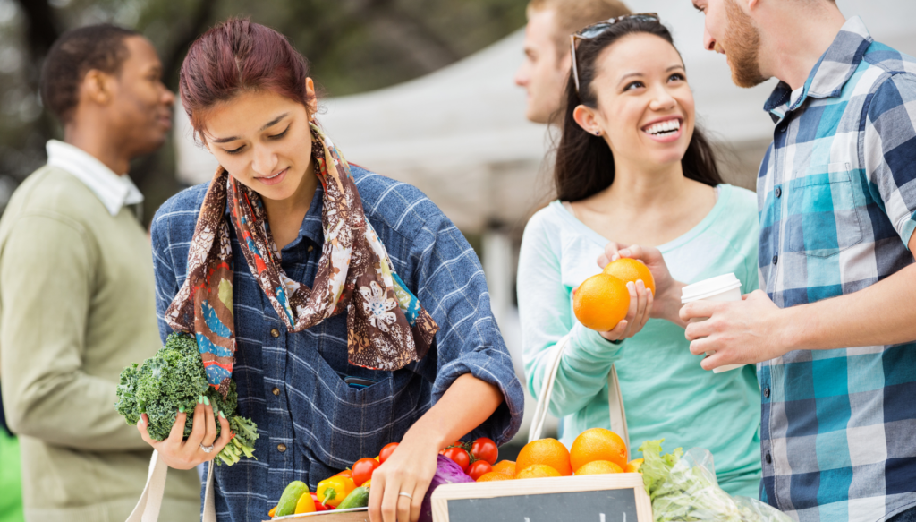 picture of people at a fruit market