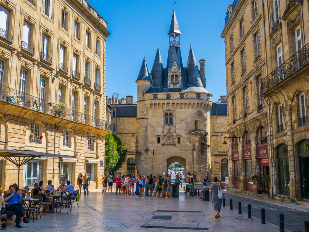 Picture of a castle in bordeaux