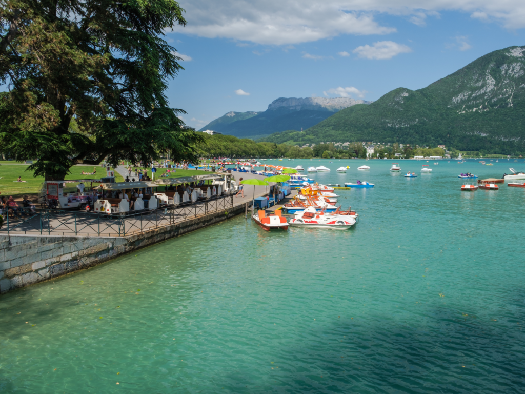 Picture of lake annecy