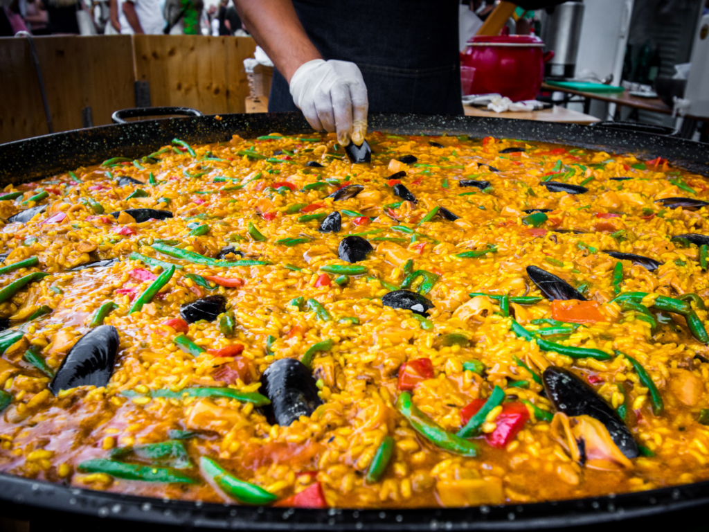 Picture of person making paella